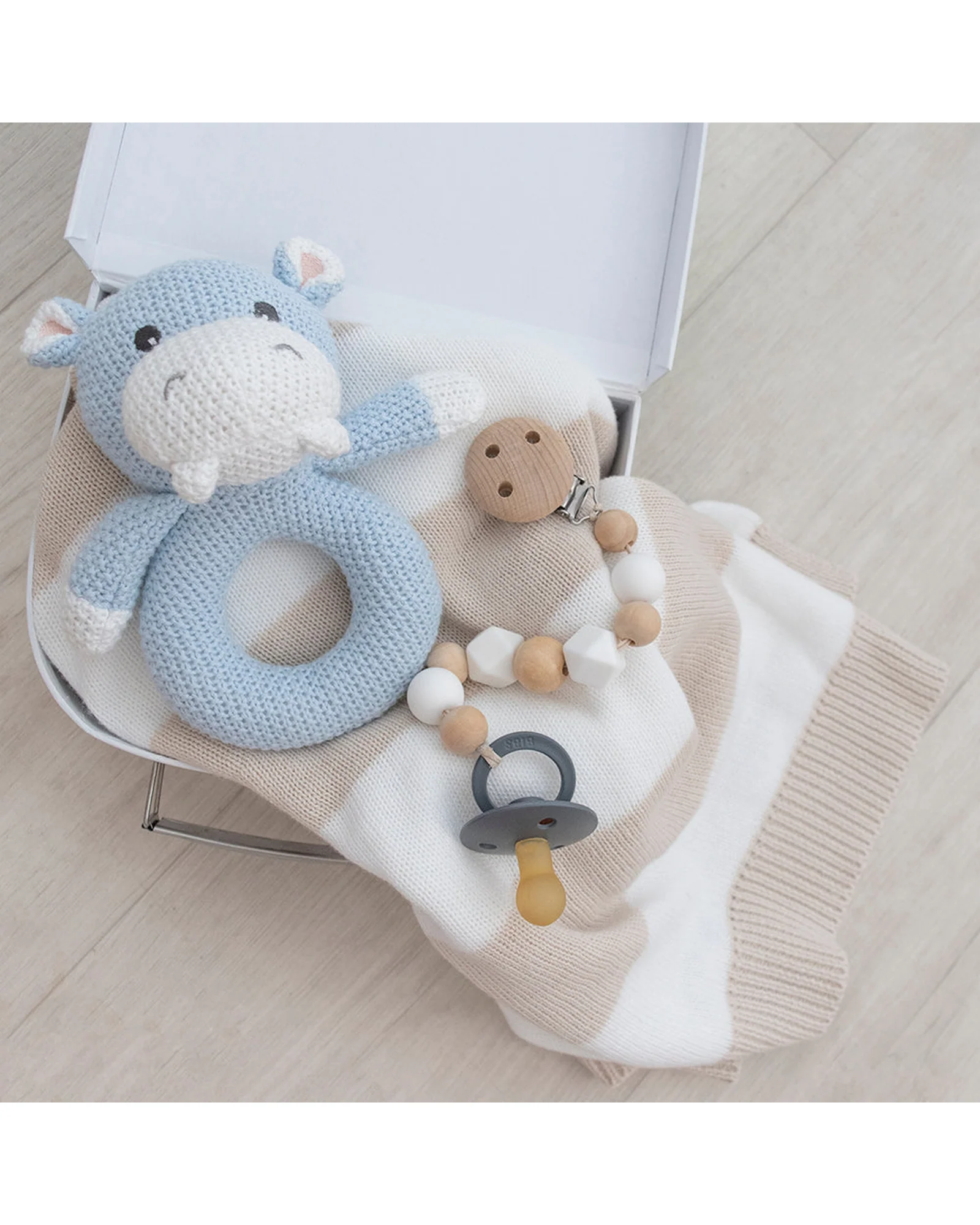 Knitted Ring Rattle Henry the Hippo - Image 4