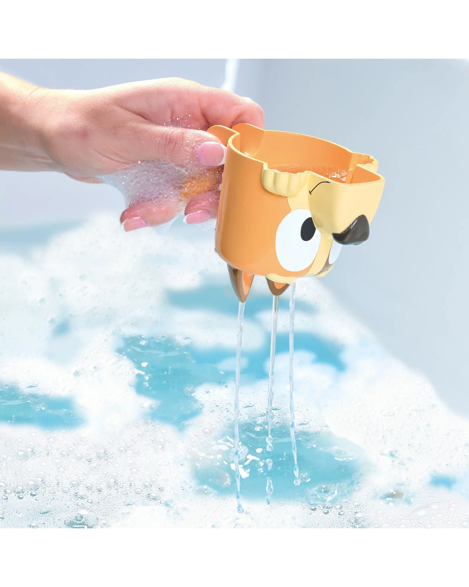 TOMY Blueys Family Pouring Cups - Image 4